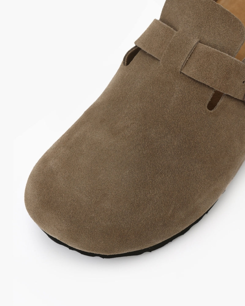 Vintage-Style Old Money Suede Clogs