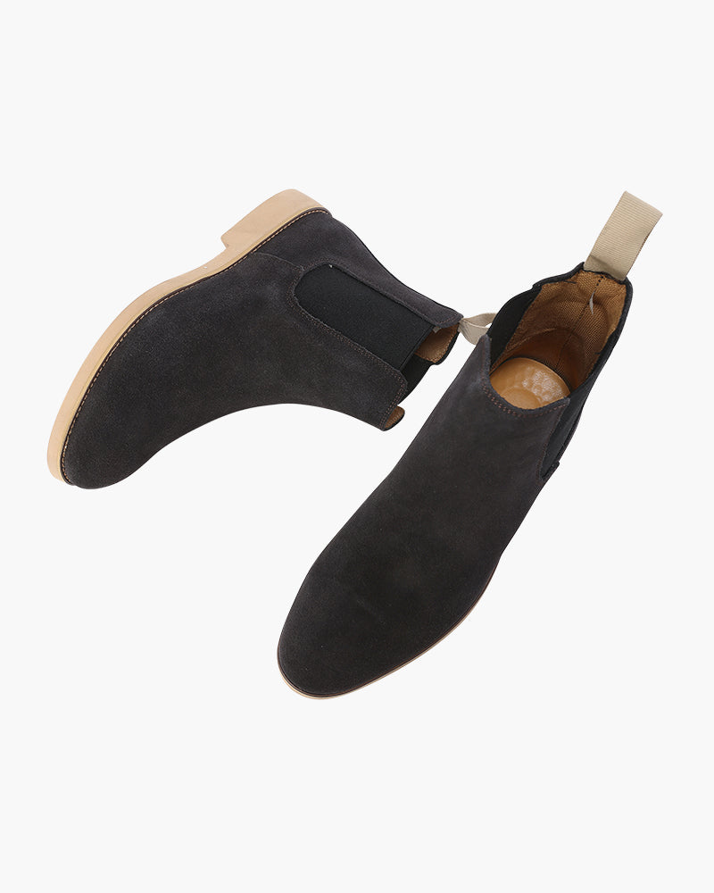 Vintage-Inspired Old Money Chelsea Boots