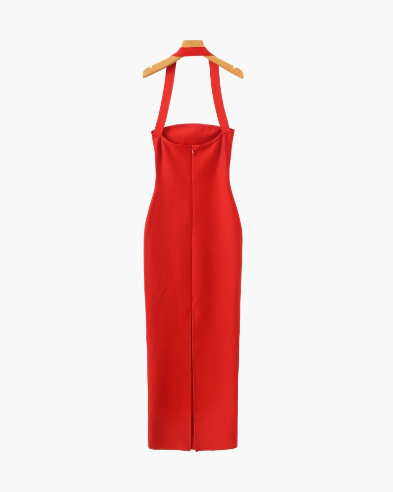 Elegant Halter-Neck Maxi Dress with Sleek Slim-Fit Silhouette