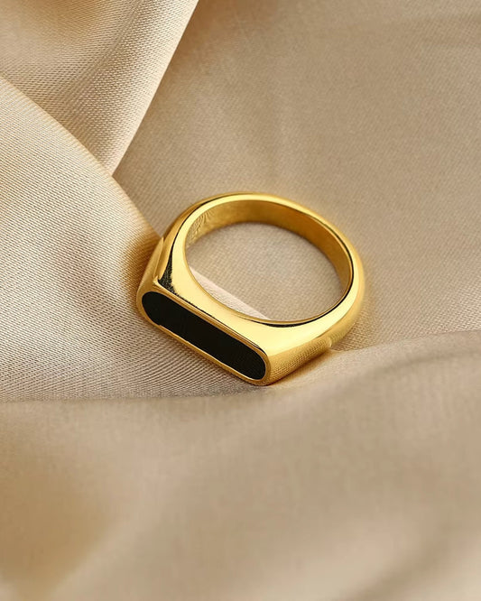 Obsidian Band: Sleek Black Stone Ring