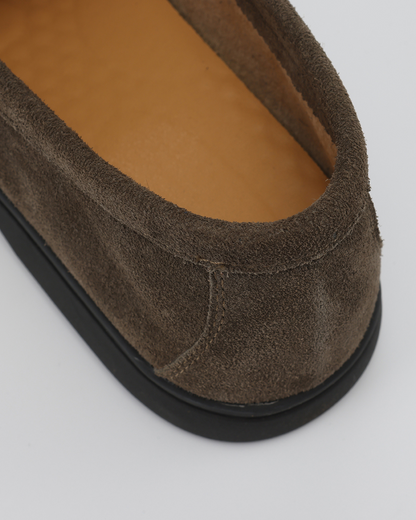Luxurious Suede Loafers with Sleek Black Soles