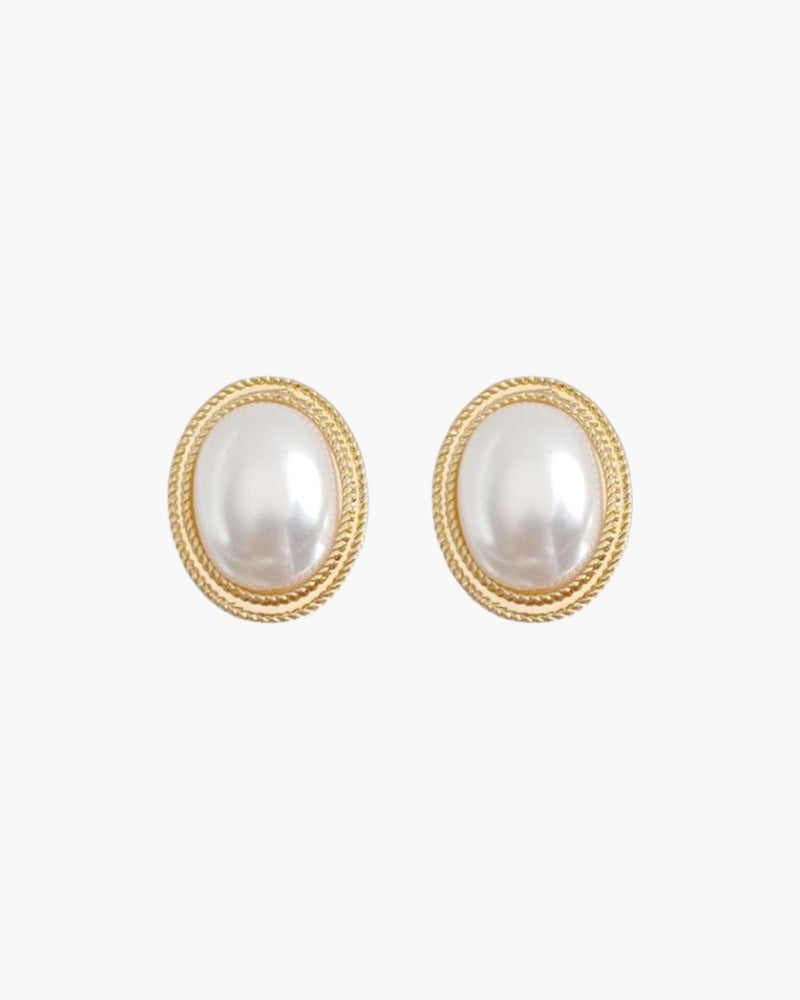 Radiance Oval Pearl Stud Earrings