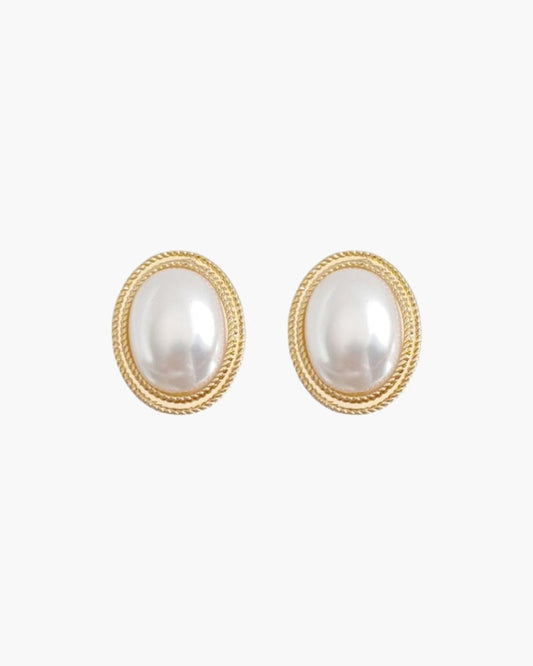 Radiance Oval Pearl Stud Earrings