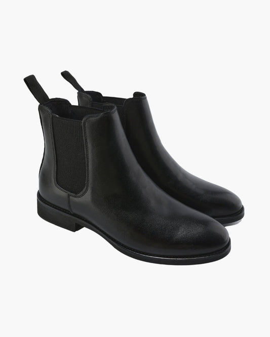Vintage-Inspired Old Money Chelsea Boots