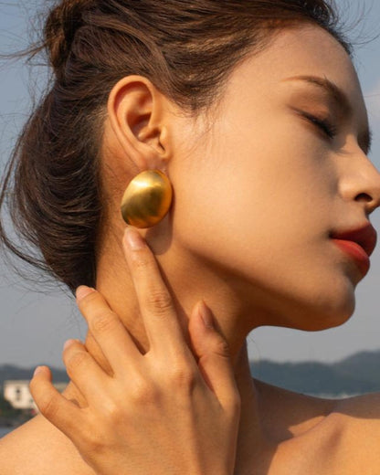 Orova Shield Earrings - Sleek Shield Design for Everyday Elegance