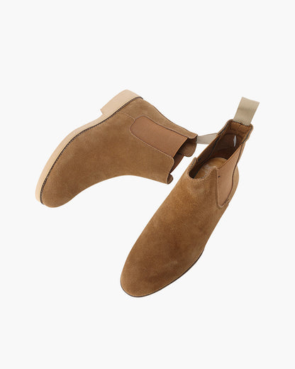 Vintage-Inspired Old Money Chelsea Boots