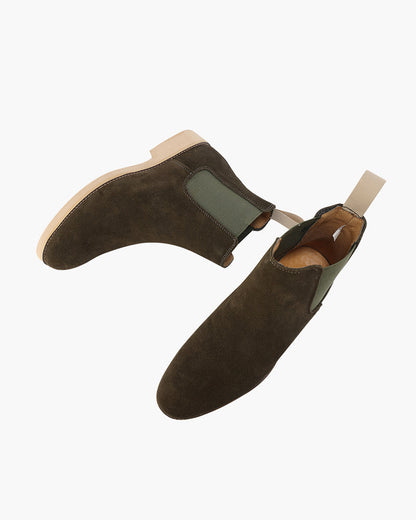Vintage-Inspired Old Money Chelsea Boots
