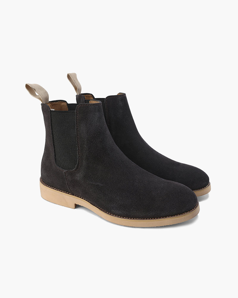 Vintage-Inspired Old Money Chelsea Boots